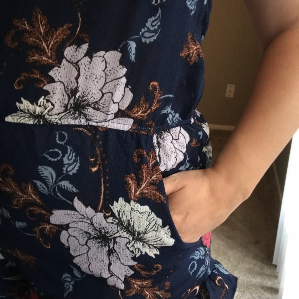 ✨One shoulder ruffle romper 💎Host Pick💎 - Picture 5 of 6